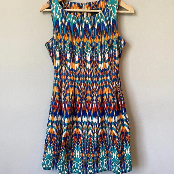 Gabby Skye Women's 4P Petite Sleeveless Patterned Fit and Flare Multicolor Dress - Picture 4 of 16